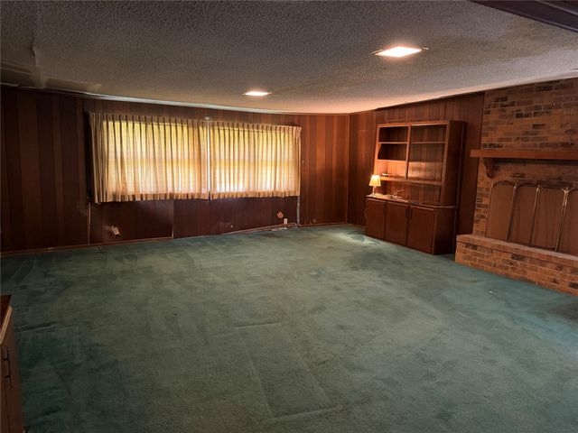 2155 Fairway Drive, Fort Worth, TX 76119