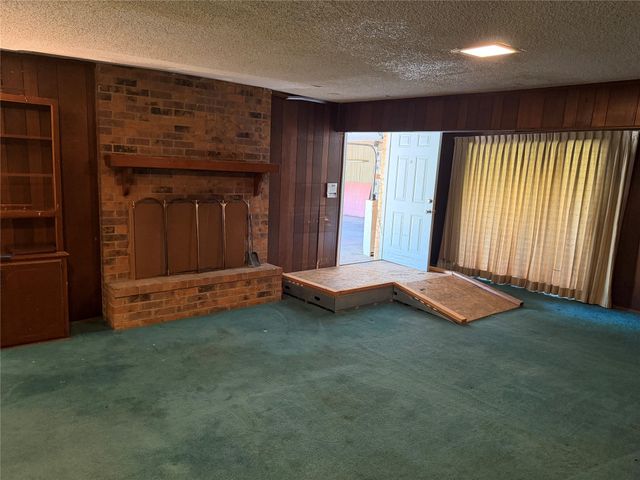 2155 Fairway Drive, Fort Worth, TX 76119