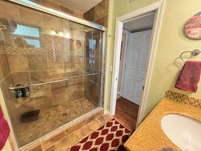 8435 NW 6TH AVENUE, Gainesville, FL 32607