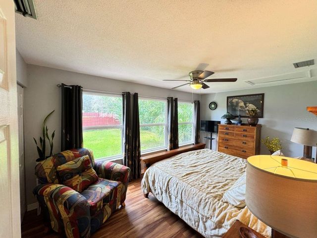 8435 NW 6TH AVENUE, Gainesville, FL 32607