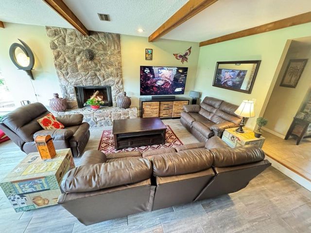 8435 NW 6TH AVENUE, Gainesville, FL 32607