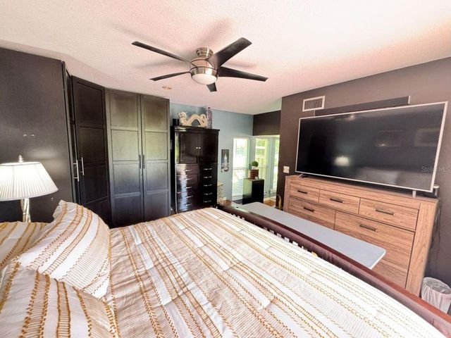 8435 NW 6TH AVENUE, Gainesville, FL 32607