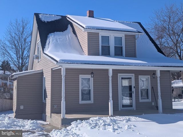 334 YOAKUM AVE, Martinsburg, WV 25404