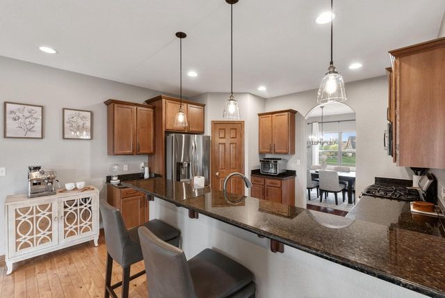 3967 Oakmont TRAIL, Waukesha, WI 53188