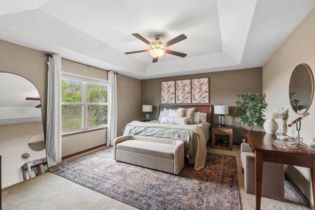 3967 Oakmont TRAIL, Waukesha, WI 53188