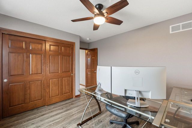 3967 Oakmont TRAIL, Waukesha, WI 53188
