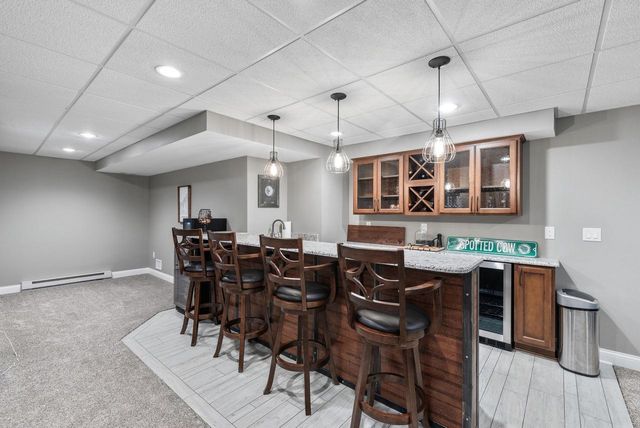 3967 Oakmont TRAIL, Waukesha, WI 53188
