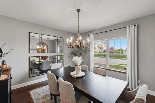 3967 Oakmont TRAIL, Waukesha, WI 53188