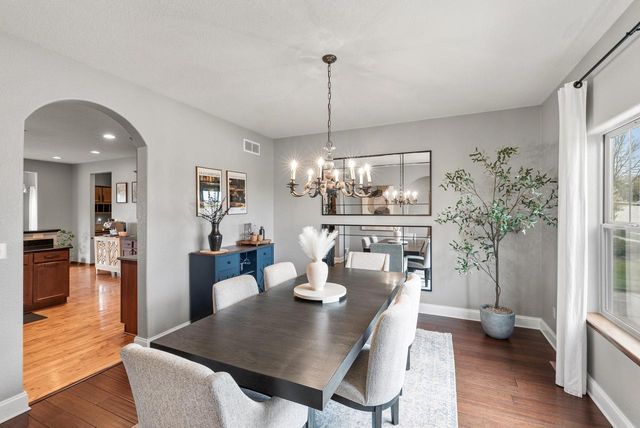 3967 Oakmont TRAIL, Waukesha, WI 53188