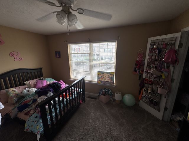 4005 Cody Dr, La Vergne, TN 37086