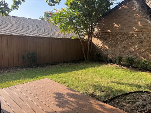 3304 Scarlet Oak Court, Farmers Branch, TX 75234