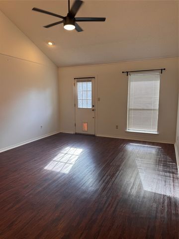 3304 Scarlet Oak Court, Farmers Branch, TX 75234