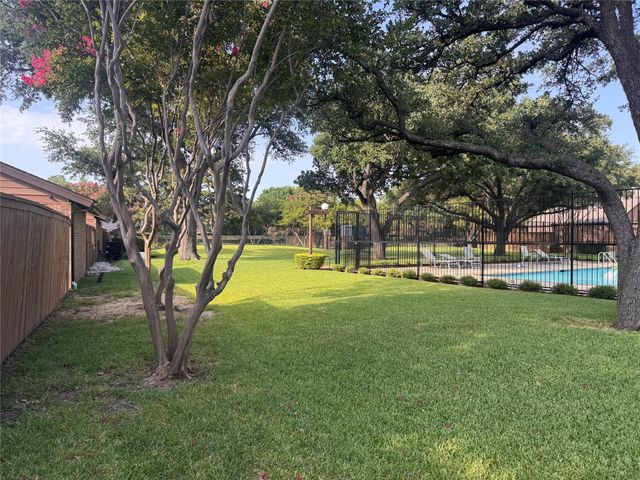3304 Scarlet Oak Court, Farmers Branch, TX 75234