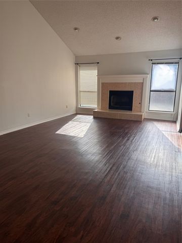 3304 Scarlet Oak Court, Farmers Branch, TX 75234