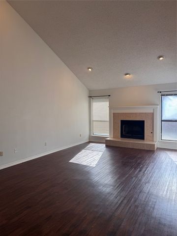 3304 Scarlet Oak Court, Farmers Branch, TX 75234