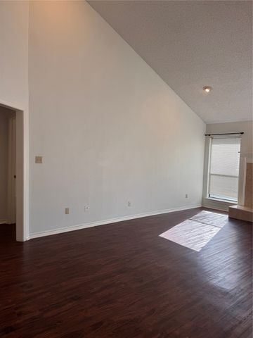 3304 Scarlet Oak Court, Farmers Branch, TX 75234