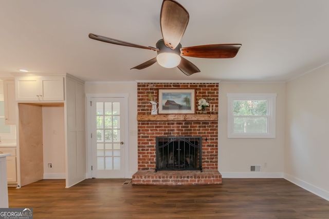 4158 Valley Drive SW, Lilburn, GA 30047