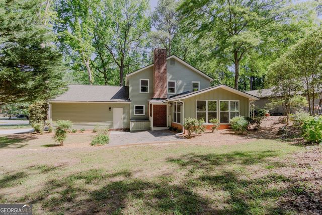 4158 Valley Drive SW, Lilburn, GA 30047