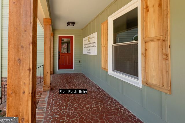 4158 Valley Drive SW, Lilburn, GA 30047