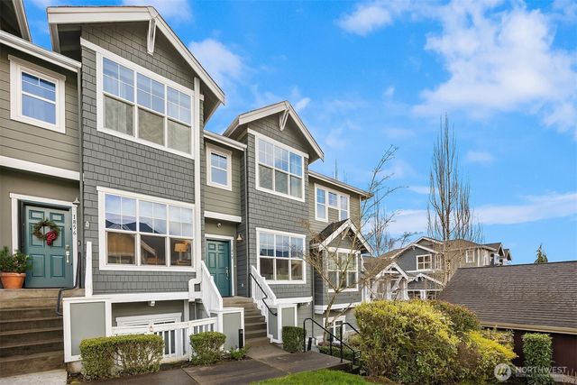 1848 NE Kenyon Court, Issaquah, WA 98029