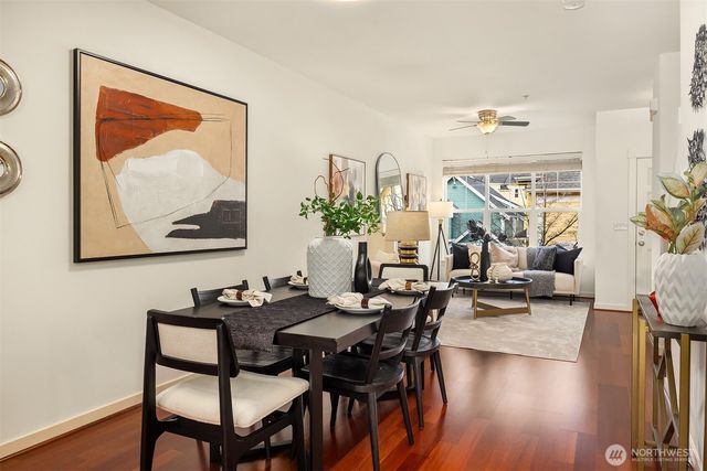 1848 NE Kenyon Court, Issaquah, WA 98029