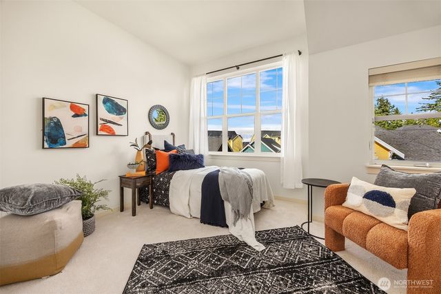 1848 NE Kenyon Court, Issaquah, WA 98029