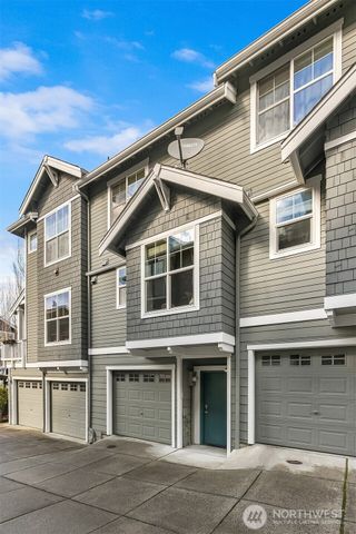 1848 NE Kenyon Court, Issaquah, WA 98029