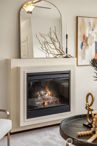 1848 NE Kenyon Court, Issaquah, WA 98029