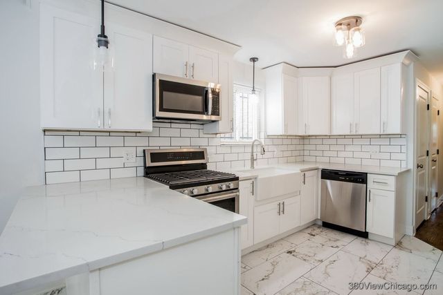 1037 W 103rd Street, Chicago, IL 60643