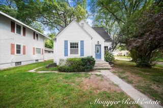 32 Holly Street SW, Wyoming, MI 49548