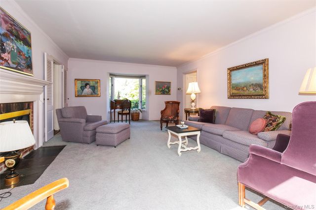 16 Birch Hill Road, Great Neck, NY 11020