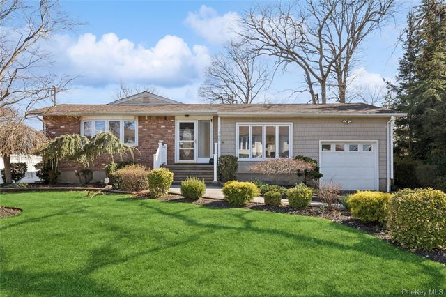 180 Boston Avenue, Massapequa, NY 11758