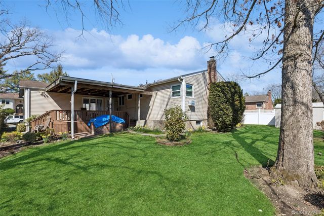 180 Boston Avenue, Massapequa, NY 11758