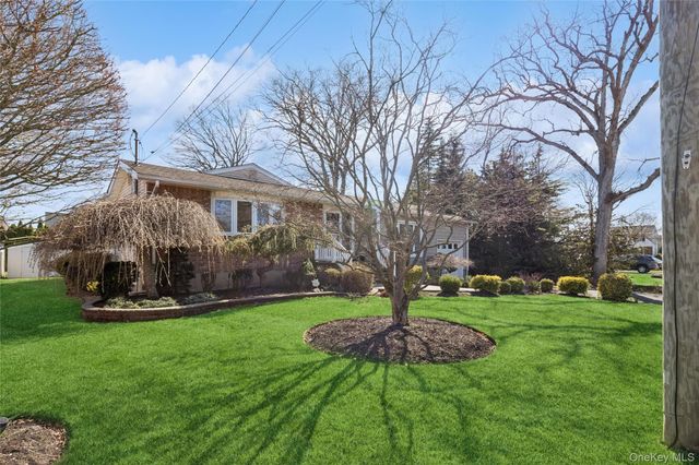 180 Boston Avenue, Massapequa, NY 11758