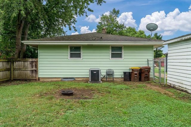 2411 Barton Boulevard, Rockford, IL 61103