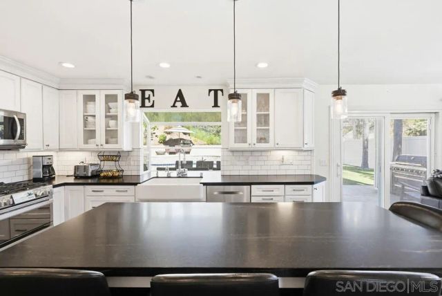 4211 Cartulina Rd, San Diego, CA 92124