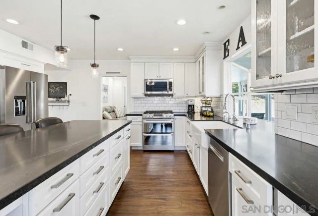 4211 Cartulina Rd, San Diego, CA 92124