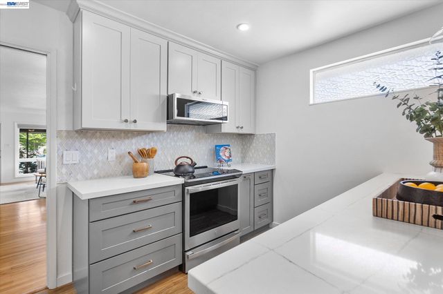 831 Casanova Dr, San Leandro, CA 94578