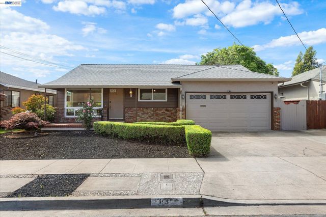 831 Casanova Dr, San Leandro, CA 94578