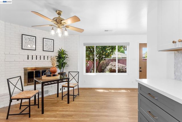 831 Casanova Dr, San Leandro, CA 94578