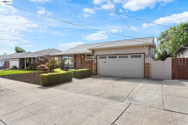 831 Casanova Dr, San Leandro, CA 94578