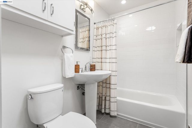 831 Casanova Dr, San Leandro, CA 94578