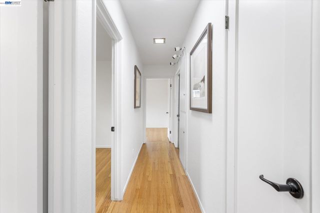 831 Casanova Dr, San Leandro, CA 94578