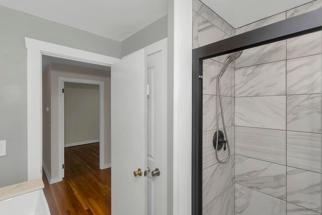89 Garvey Dr, Springfield, MA 01109