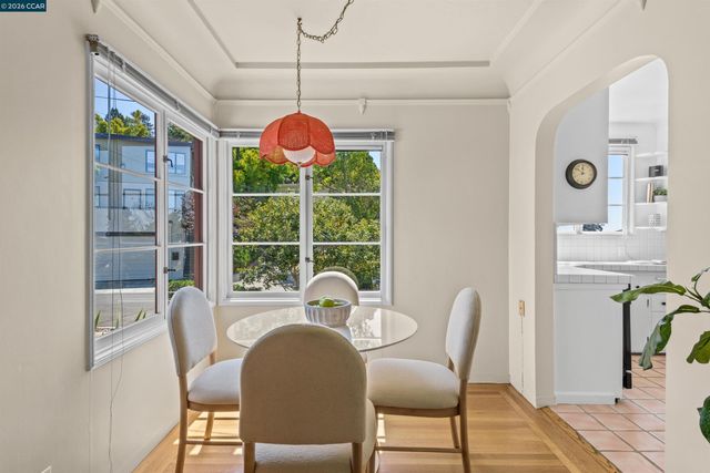 3735 Virden Ave, Oakland, CA 94619