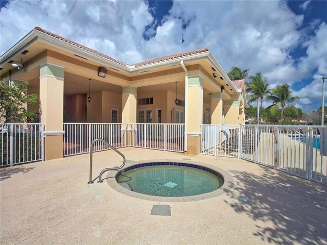 4777 SW 14th Street, Deerfield Beach, FL 33442