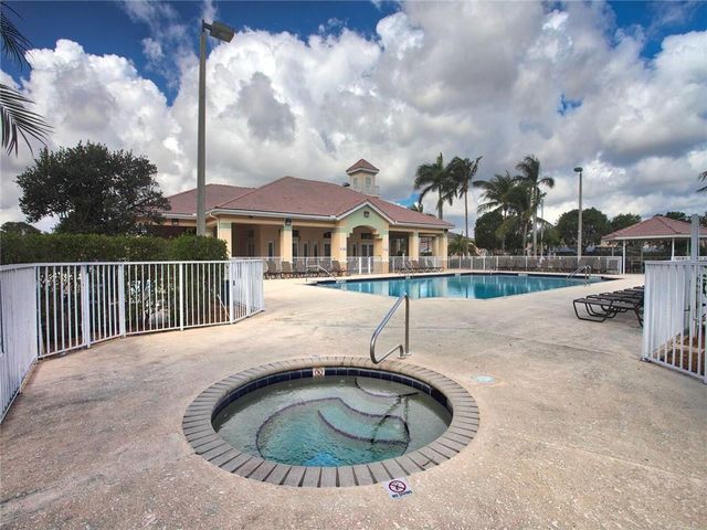 4777 SW 14th Street, Deerfield Beach, FL 33442