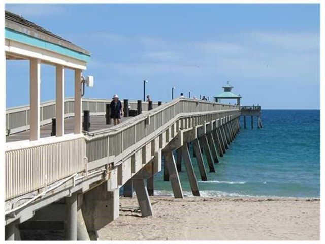 4777 SW 14th Street, Deerfield Beach, FL 33442