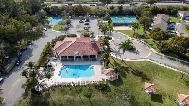 4777 SW 14th Street, Deerfield Beach, FL 33442