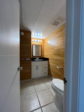 3123 Oakland Shores Drive D112, Oakland Park, FL 33309